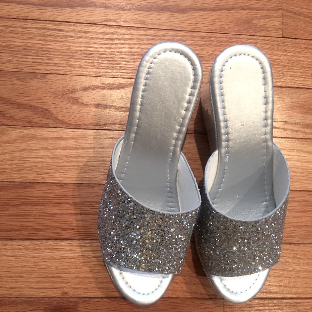 Platform silver party shoes- Size 7